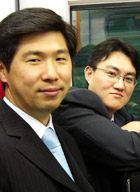 Jungwoo Yi and James Kang